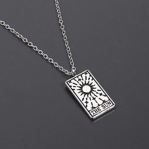 Collier pendentif Tarot de Divination gothique, bijoux Design lune, soleil, Art foncé, colliers pour femmes et hommes, Punk, cadeaux mystique - Product Image 2