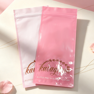ซองบรรจุภัณฑ์เครื่องสำอางแบบซิปล็อคสามด้าน สีชมพูเงา พิมพ์โลโก้ได้ สำหรับบรรจุภัณฑ์ตัวอย่างผลิตภัณฑ์ดูแลผิวแบบพกพา - Product Image 3