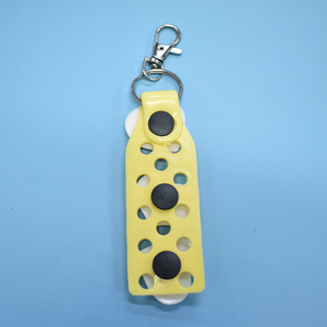 Porte-clés en métal PVC pour sabots, idéal pour les breloques de chaussures - Vente en gros directe usine - Product Image 6