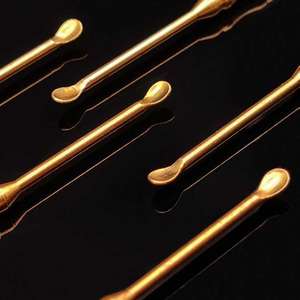 ที่แคะหูทองเหลืองทำมือ รูปทรงมีดขนาดเล็ก พกพาสะดวก สีทองแดง พร้อมพวงกุญแจแบบโบราณ ดีไซน์ไม้ไผ่ - Product Image 1