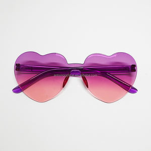 نظارات لوليتا عتيقة لطيفة أنثوية ظلال على شكل قلب إطار أزرق نظارات شمسية عاكسة بلاستيكية للنساء - Product Image 5