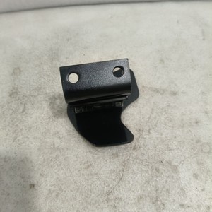 ขายึดเท้ารถขุดฮุนได 73N6-10310 ความหนา 5 มม. แบบสามเหลี่ยม สำหรับรุ่น 215-7 305-7 455-7 - Product Image 4