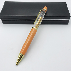 ปากกาลูกลื่นพีวีซีแบบกำหนดเองโลโก้ได้หลากหลายสี - Product Image 4