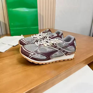 Chaussures de tennis de luxe originales pour hommes et femmes, nouvelle collection, design tendance, à lacets, respirantes, imperméables, en maille, pour toutes les saisons, idéales pour la marche. - Product Image 6