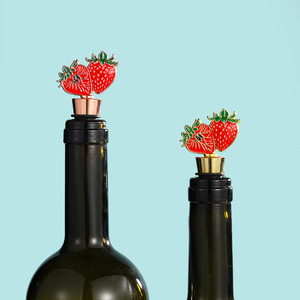 Strawberry <b>Wine</b> Bottle Stopper Gold Silver Rose Gold Zinc Alloy Sealing For <b>Wine</b> Preservation And Party Gifts - Product Image 4