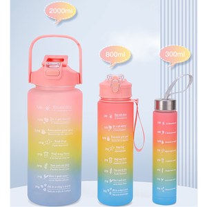 64 oz <span class=keywords><strong>2L</strong></span> Gradient 3-en-1 Time Marker Tumblers Vente en gros Bouteilles d'eau en vrac Bouteille d'eau en plastique Bouteilles <span class=keywords><strong>de</strong></span> sport - Product Image 1
