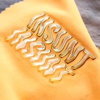Fer à repasser à haute fréquence sur les étiquettes de vêtement lettres transparentes en relief personnalisées étiquettes de logo de marque patchs de transfert de chaleur en TPU dégradé