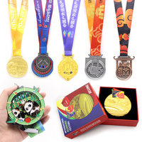 Médailles personnalisées en métal avec ruban de cou, design 3D par sublimation, pour les récompenses multisports (karaté, football, course à pied)