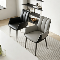 Chaise de salle à manger minimaliste italienne Insight avec dossier rembourré en microfibre, revêtement en cuir, pieds en métal - Chaise Heather