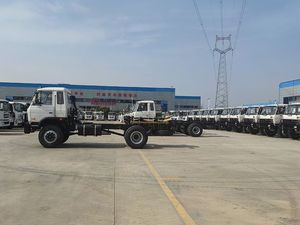 Châssis de <span class=keywords><strong>camion</strong></span> de transport lourd tout-terrain Dongfeng 4x4, 170 CV, direction personnalisable, émissions conformes aux normes chinoises ISO et CCC - Product Image 6