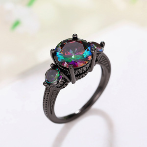 Anello a Corona con Tre Pietre Colorate per Donne, Elegante Gioiello da Dito in Nero Gunmetal - Product Image 1