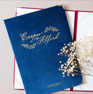 パーソナライズされたカスタムベルベット結婚式の誓い小冊子金箔結婚A4証明書ホルダーカバーフォルダ - Product Image 1