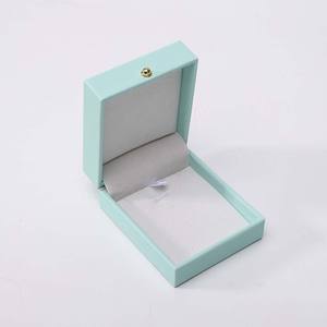Designer Bangle Box Premium Custom Rigid Flip Top Leather Jewelry Storage Box Velvet Insert Foil Stamping Custom Logo Wholesale - Product Image 2