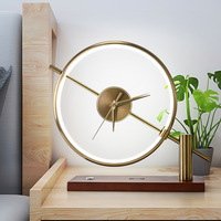 Lampe de table d'horloge de style européen Lampe de bureau à led nordique en bois avec chargeur sans fil