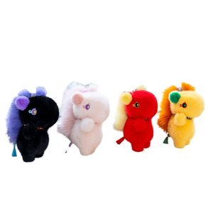 Llaveros de peluche de caballo de dibujos animados al por mayor, decoraciones para bolsos, regalos de mascota, llavero de peluche de caballo rojo - Product Image 3