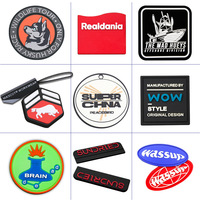 Étiquette en silicone 3D personnalisable en couleur, patch souple 3D en PVC/caoutchouc gaufré sur mesure pour vêtements/sacs