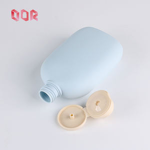 ขวดบรรจุภัณฑ์สำหรับผลิตภัณฑ์ดูแลผิว ขนาด 300 มล. ผลิตจากพลาสติก HDPE เกรดอาหาร ผิวด้านขุ่นแบบด้าน พร้อมฝาสีตามสั่ง และฝาแบบสเปรย์ รองรับการปรับแต่งตามความต้องการ - Product Image 2