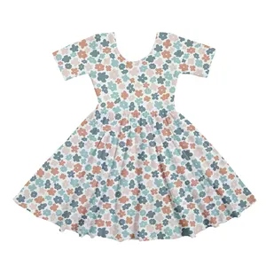 फैशन न्यू फ्लावर लड़कियों की पोशाकें छोटी आस्तीन वाली ओवर प्रिंट बच्चों की पोशाक बच्चों की लड़कियों के लिए ग्रीष्मकालीन बच्चों की पोशाकें