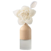 Véritable parfum en gros moderne populaire 50ML artistique Sola fleur Reed diffuseur ensemble cadeau Reed diffuseur avec fleur