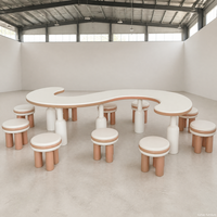 Meubles Montessori pour enfants au design moderne, ensemble chaise et table d'activités pour tout-petits, écologiques, durables, pour l'école, la maison et le bureau