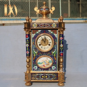 Horloge de Table rétro Seiko en cuivre, Art du 19ème siècle - Product Image 6
