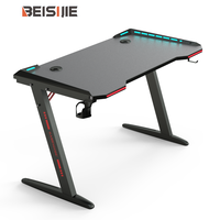 Bureau de jeu ergonomique en bois BEISIJIE OEM ODM Z10 avec mélamine, LED RGB, porte-gobelet, crochets pour casque, garantie qualité 3 ans