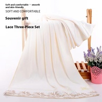 Ensemble de serviettes de bain en microfibre douces, absorbantes, brodées, avec dentelle unie et logo personnalisé - Produit publicitaire en gros