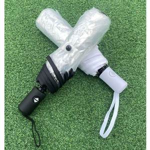 Parapluie de pluie transparent compact à 3 volets, coupe-vent, 8 baleines, ouverture automatique, avec logo personnalisé OEM, idéal pour les mariages et les cadeaux promotionnels, direct usine - Product Image 2