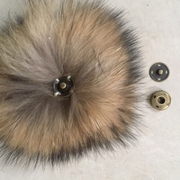Pompon en fourrure de raton laveur et de renard authentique, moelleux et de haute qualité, avec bouton-pression