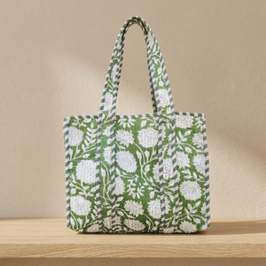 Bolso Tote con Estampado Floral Verde y Correas de Hombro a Juego para Compras Diarias y Salidas Informales, con Detalles Decorativos - Product Image 5