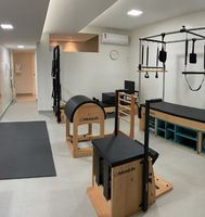 四合一多功能铝制普拉提床环保可转换塑身床全身力量有氧稳定训练成人