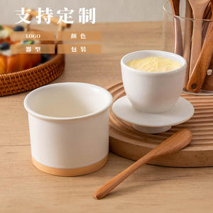 Plato para Mantequilla de Porcelana Chaozhou, Cilíndrico, Blanco, Apto para Microondas, con Cuchara, Logotipo Personalizado - Product Image 1