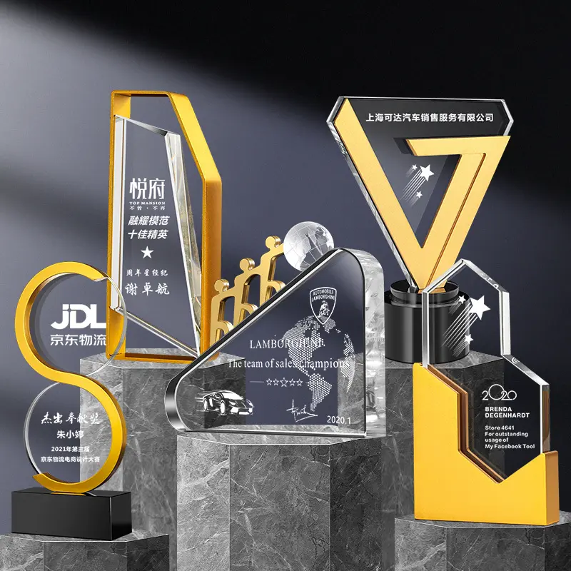 Aangepaste Glazen Schild Trofee Kristal Voetbal Kroon Trofeeën & Medailles Sport Bodybuilding Crystal Plaques Trofee Award