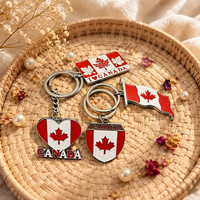 Porte-clés personnalisé en émail avec drapeau national du Canada, en forme de cœur, avec inscription CANADA, feuille d'érable, cadeau de voyage