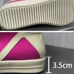 <span class=keywords><strong>Scarpe</strong></span> <span class=keywords><strong>di</strong></span> <span class=keywords><strong>tendenza</strong></span> <span class=keywords><strong>sportive</strong></span> a fondo piatto Casual con Top alto per uomo e donna a triangolo rovesciato stile Sole coppia alla moda per l'autunno - Product Image 5
