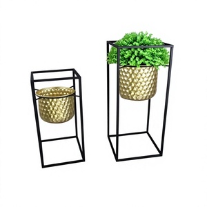 Soporte para Macetas de Metal Martillado Color Dorado Amson Brass AG-1183, Estilo Vintage para Interiores y Exteriores, Duradero, para Viveros - Product Image 1
