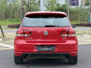 Audi <span class=keywords><strong>Golf</strong></span> GTI <span class=keywords><strong>2011</strong></span> 2.0TSI Turbo Berlina Automatica Benzina Sedili in Pelle R17 Economica Usata Rossa per Esportazione - Product Image 2
