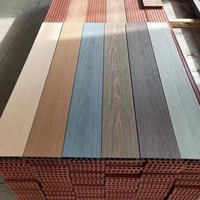 Plancher en teck pour extérieur, revêtement en bois-plastique WPC imperméable pour terrasses de jardin, patios et décoration de sols extérieurs