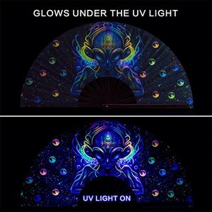 Éventail pliant psychédélique Alien Galaxy, grand éventail Clack Rave avec imprimé planètes et étoiles pour festival de musique, fête EDM, accessoire photo - Product Image 4