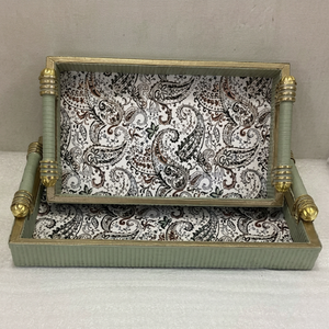 Bandeja Rectangular Dorada con Asa y Diseño Floral en el Interior, Bandeja de Cuero Sintético para Servir, Decorativa de MDF - Product Image 6