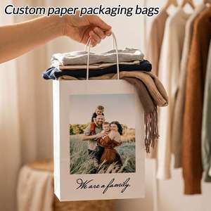 Sacs en papier kraft brun robustes avec logo personnalisé, fond renforcé et poignée durable pour usage quotidien et cadeaux de mariage - Product Image 4