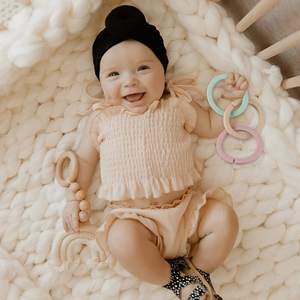 Sans BPA, vente en gros, jouet, soulagement des dents de bébé, Bracelet doux biologique, jouet, anneaux, Clip, <span class=keywords><strong>anneau</strong></span> de liaison en Silicone - Product Image 6