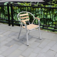 Meubles de jardin en aluminium modernes, table et chaises de salle à manger d'extérieur pour patio, balcon, hôtel, café, restaurant
