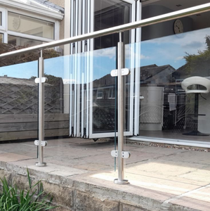 <span class=keywords><strong>Barandilla</strong></span> <span class=keywords><strong>de</strong></span> vidrio <span class=keywords><strong>de</strong></span> poste <span class=keywords><strong>de</strong></span> acero inoxidable moderna personalizada para escaleras terrazas Fácil instalación Durable SUS304 <span class=keywords><strong>Barandilla</strong></span> <span class=keywords><strong>de</strong></span> vidrio templado - Product Image 1