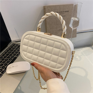Bolso de Hombro y Bandolera de PU para Mujer, Diseño Moderno de Alta Gama, Estilo IG, con Cadena y Cierre de Hebilla, Combinable con Todo - Product Image 2