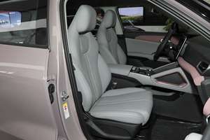 YK MOTORS 2025 2024 BYD Yuan up Voiture familiale bon marché Voiture d'occasion Chine Export Voitures à direction gauche 401 KM Range Sale - Product Image 6