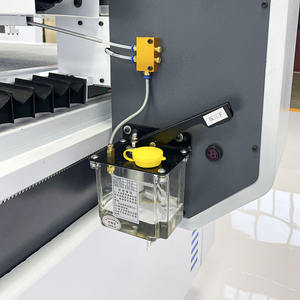 Máquina de <span class=keywords><strong>corte</strong></span> vibratoria de <span class=keywords><strong>caja</strong></span> de cartón corrugado de alta velocidad directa de fábrica de China, marca PLC, componentes de núcleo de rodamiento de Motor OMRON - Product Image 4