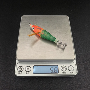 Señuelo de pesca de calamar de hundimiento lento con falda luminosa y anzuelo para aguas poco profundas - Product Image 4