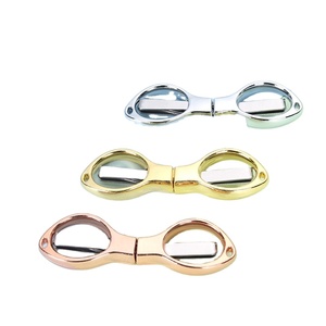 Tijeras Plegables Mini Portátiles, Hoja de Acero Inoxidable, Herramienta de Maquillaje y Belleza Segura para Viajes - Product Image 3