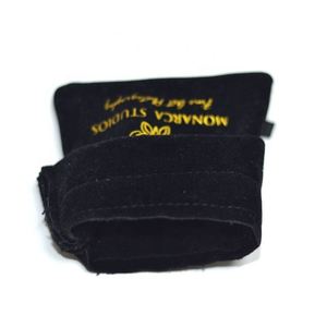 Pochette à cordon en velours noir personnalisée pas chère / Sac à bijoux en velours avec logo doré - Product Image 6